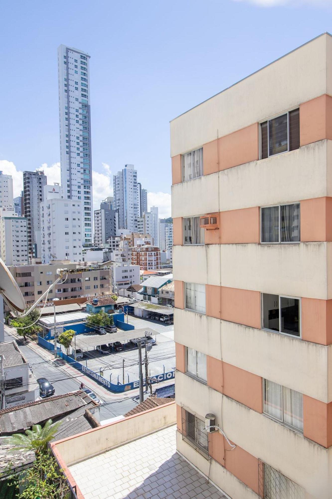 شقة Bk34 - 2 Dorm Climatizados, Prox Calcadao, Garagem Balneário Camboriú المظهر الخارجي الصورة