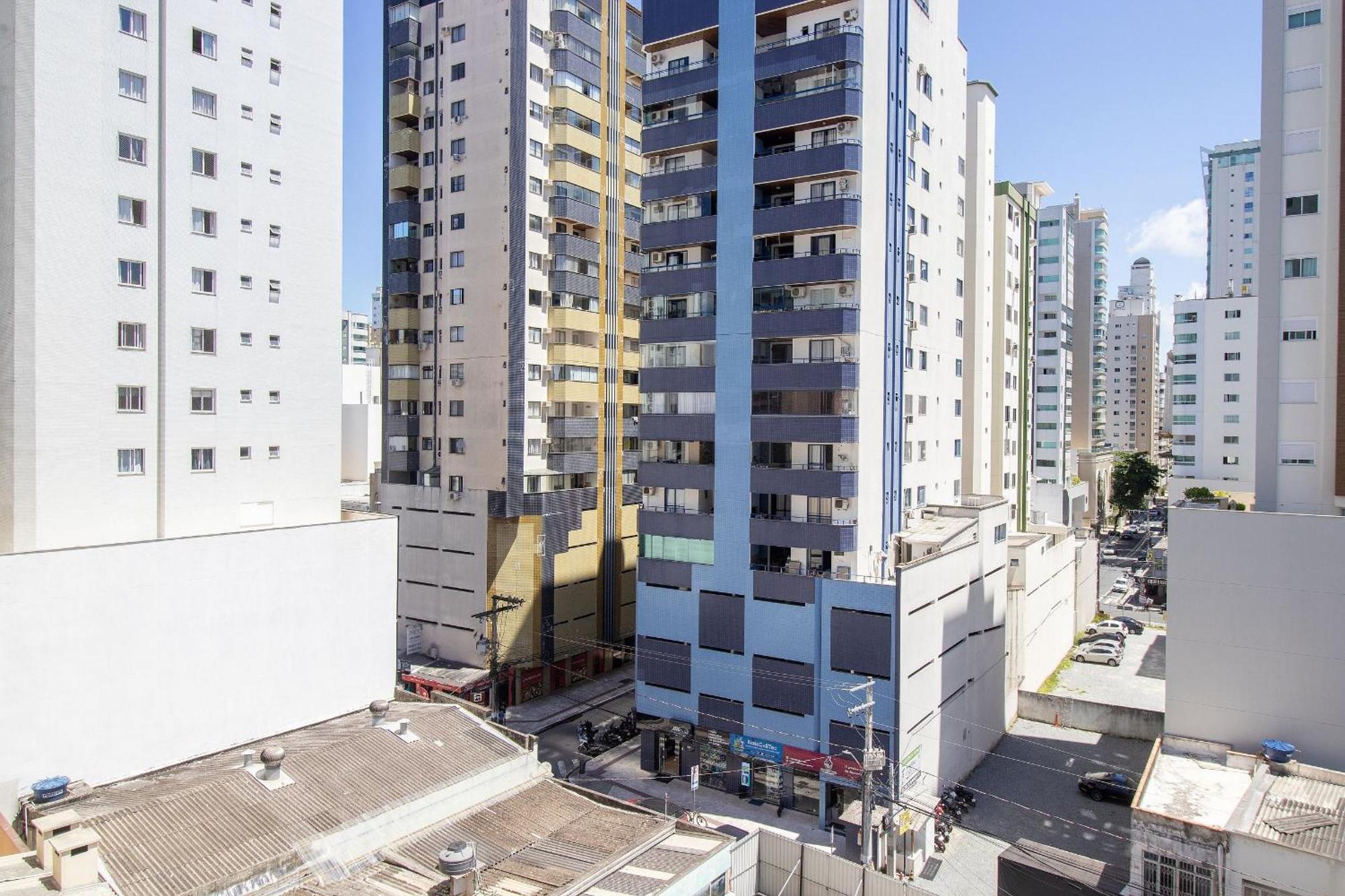 شقة Bk34 - 2 Dorm Climatizados, Prox Calcadao, Garagem Balneário Camboriú المظهر الخارجي الصورة